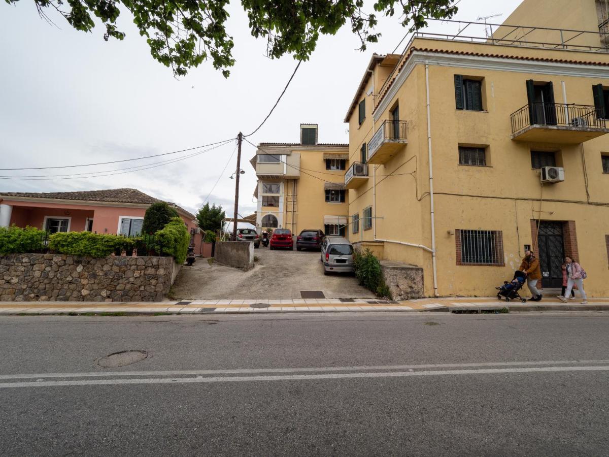 Aleka'S House In Corfu Townアパートメント エクステリア 写真